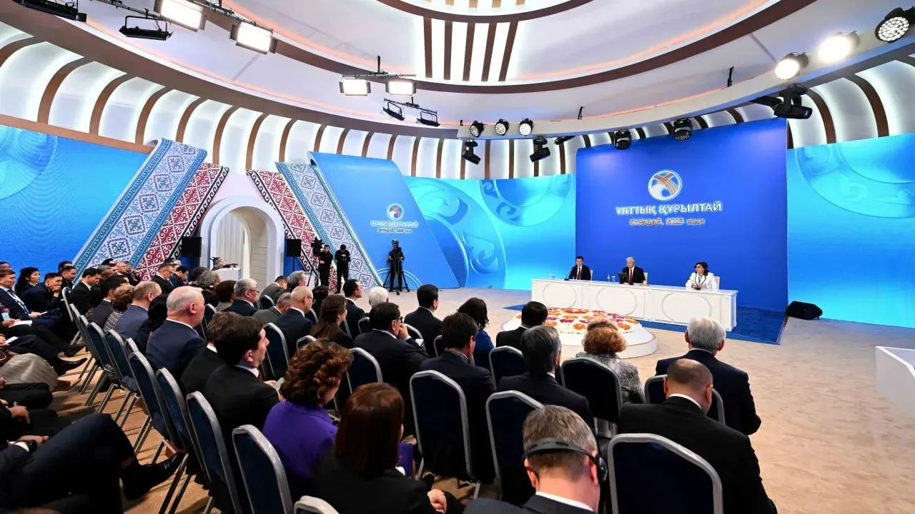 Будущий парламент назвать Курултаем предложил Токаев на заседании Национального курултая