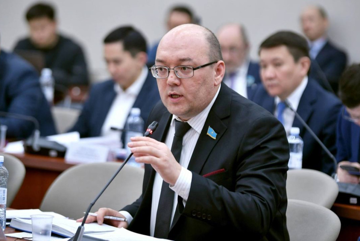Новая Конституция формирует базу для устойчивой и человекоцентричной политики – Асхат Рахимжанов