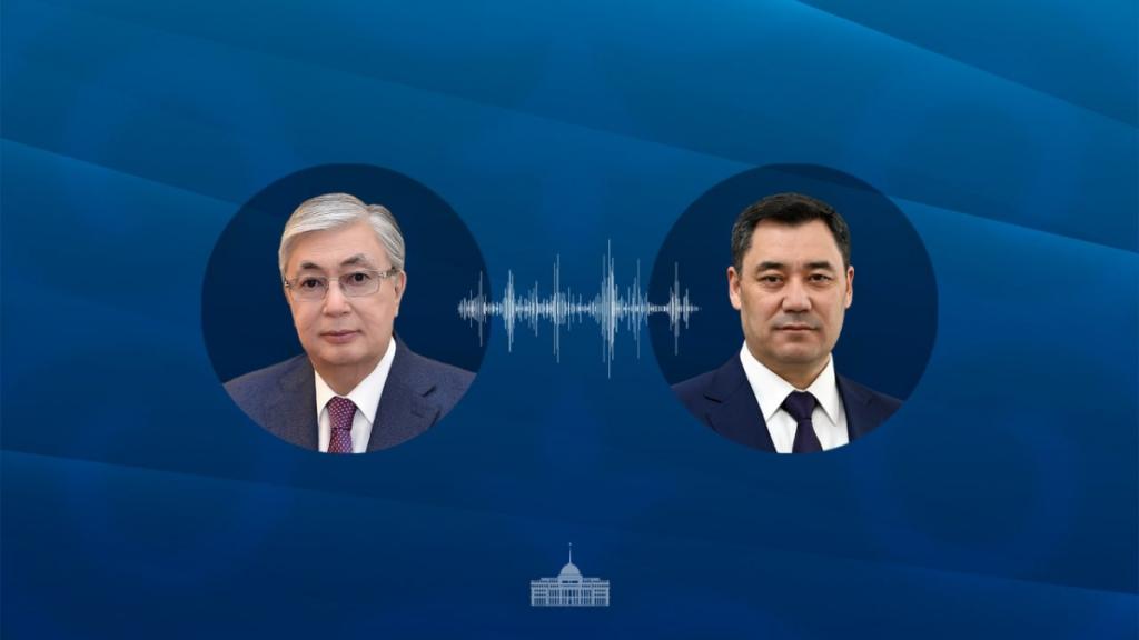 Глава государства провел телефонный разговор с Президентом Кыргызстана