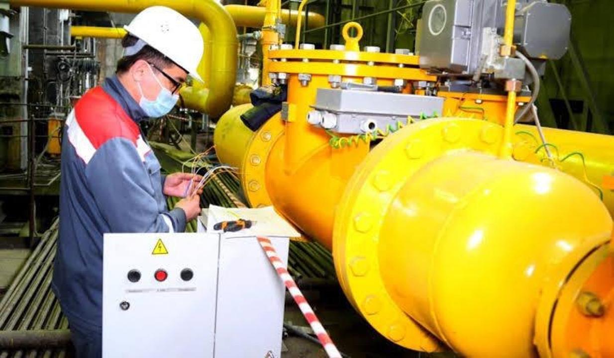 В Астане жилой массив Чубары подключили к природному газу