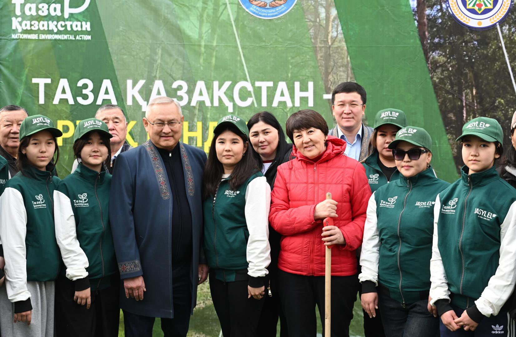 В Жетісу в рамках экоакции «Мөлдір бұлақ за один день очистили  восемь родников
