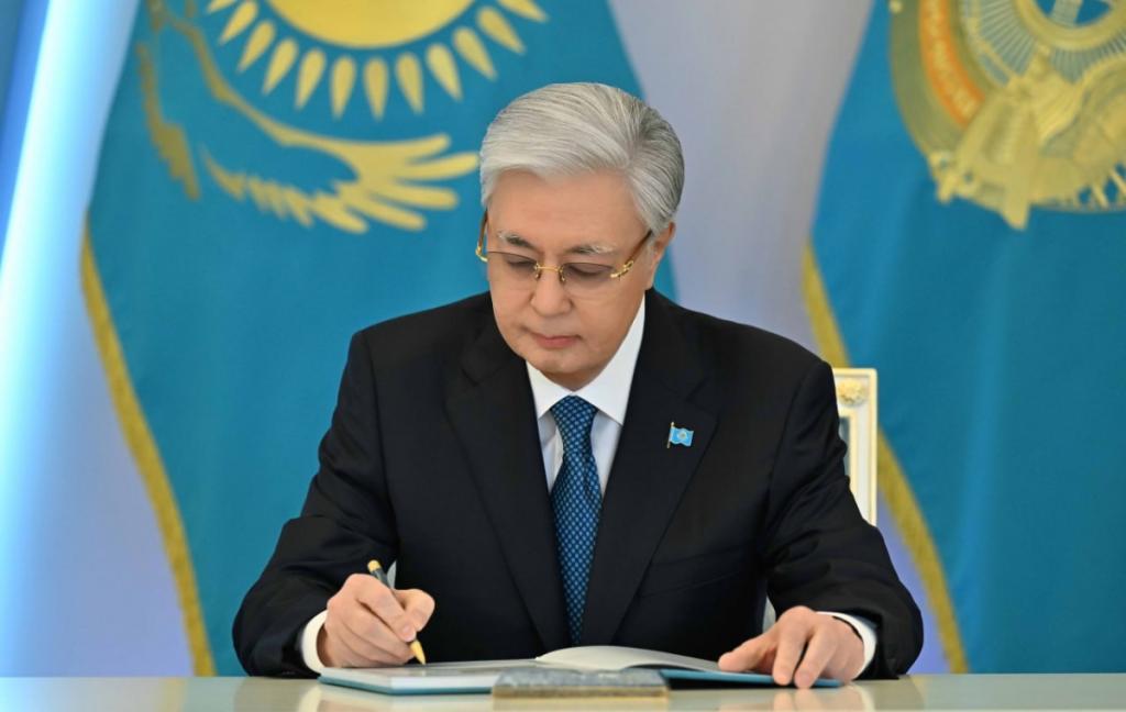 Президент подписал Указ «О мерах по реализации Конституции РК, принятой 15 марта 2026 года