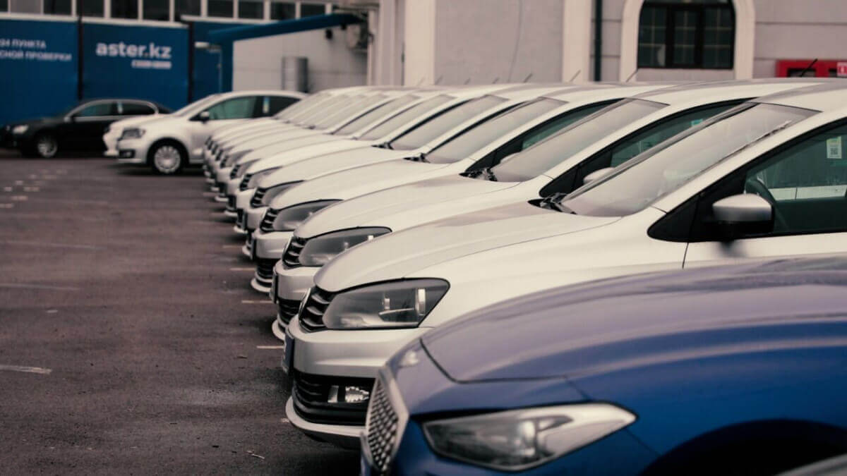 Подведены итоги продаж новых автомобилей в Казахстане с начала года