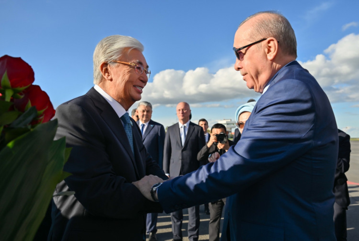 Президент Турецкой Республики Реджеп Тайип Эрдоган прибыл с государственным визитом в Казахстан