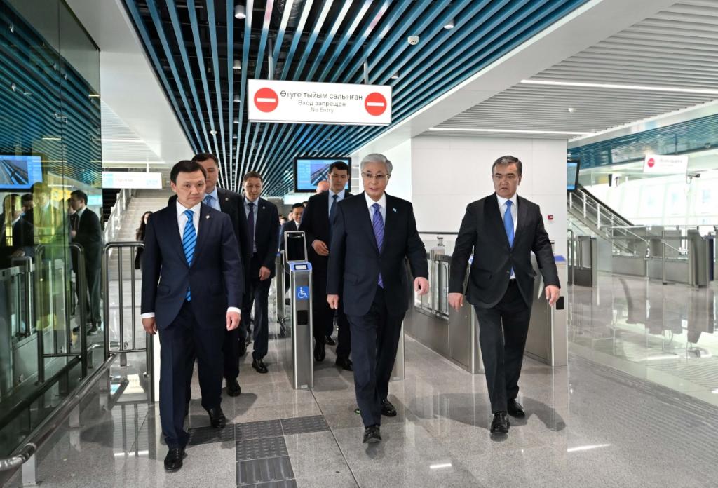 Глава государства принял участие в запуске Astana LRT