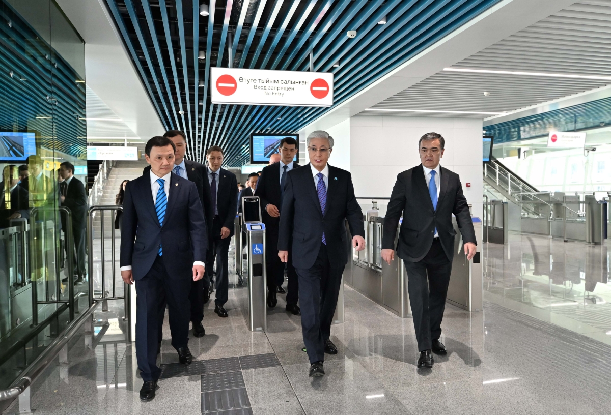 Глава государства принял участие в запуске Astana LRT