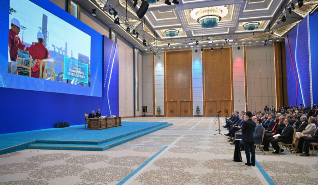 Касым-Жомарту Токаеву и Владимиру Путину презентовали ряд торгово-экономических проектов Казахстана и России