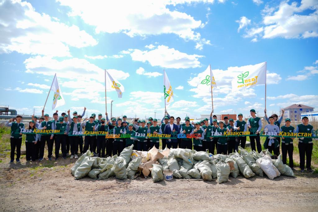 В Астане прошла экологическая акция «Таза сәрсенбі»