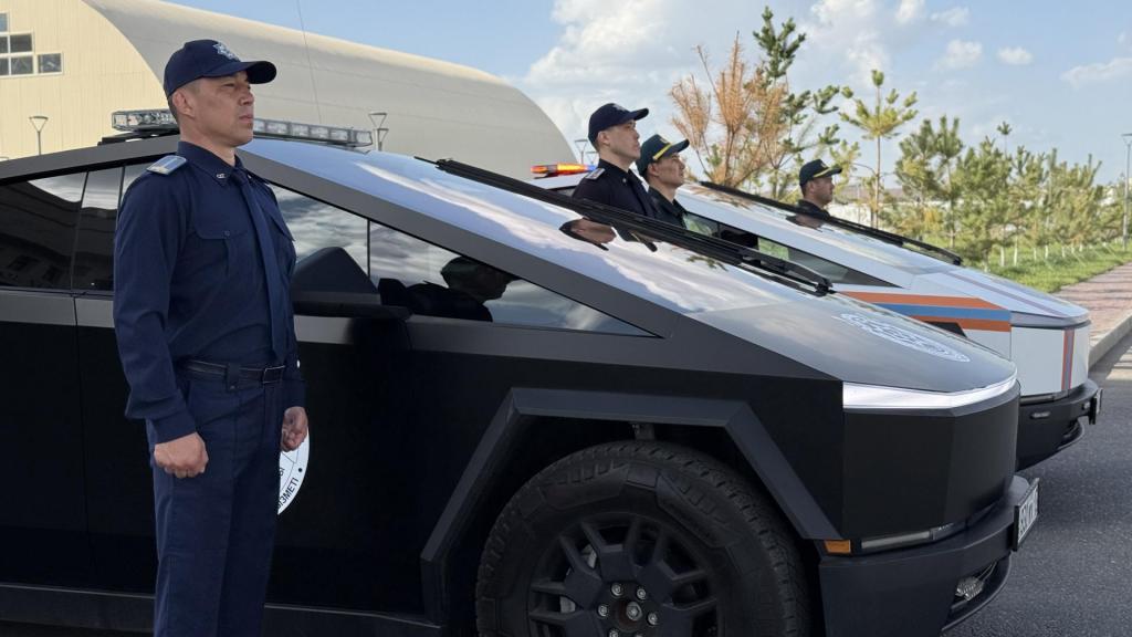 Tesla Cybertruck будут дежурить на саммите ОТГ в Туркестане