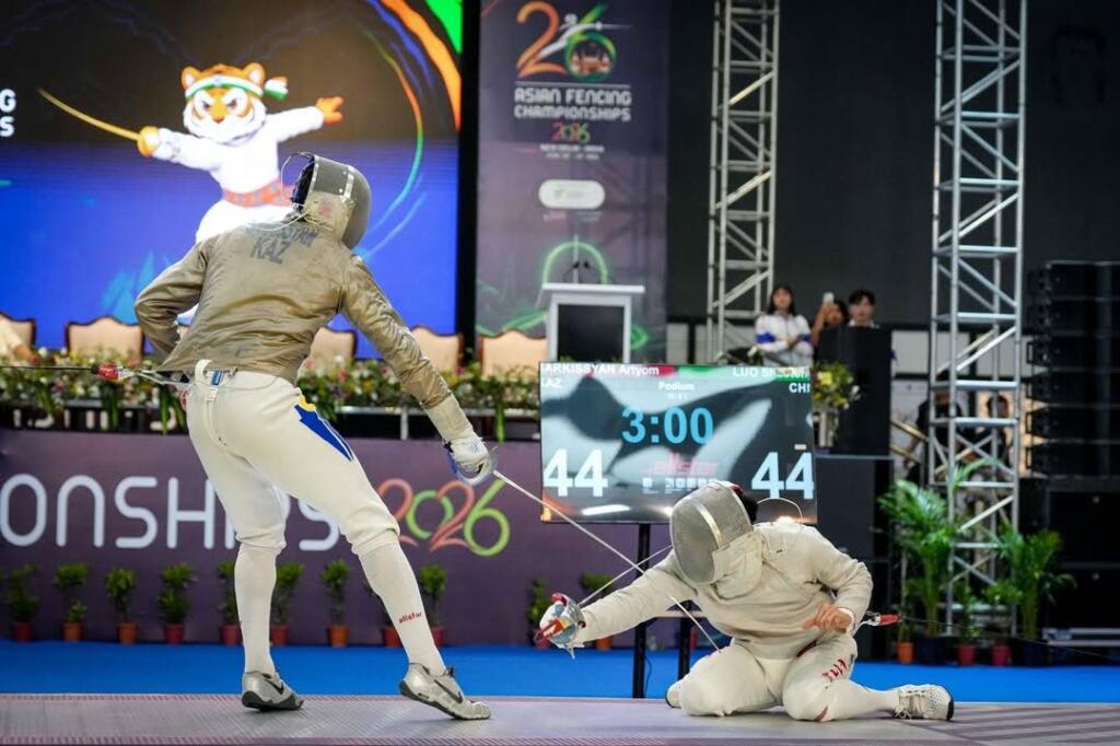 Алматинские саблисты стали бронзовыми призерами чемпионата Азии