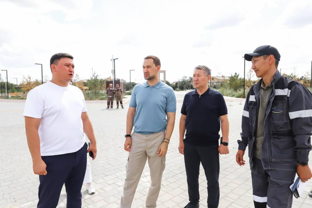 В Сатпаеве обновляют площадь Шахтерской славы и реконструируют городскую больницу