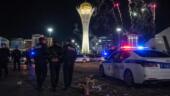 В Астане мужчину арестовали на пять суток за салют у Байтерека