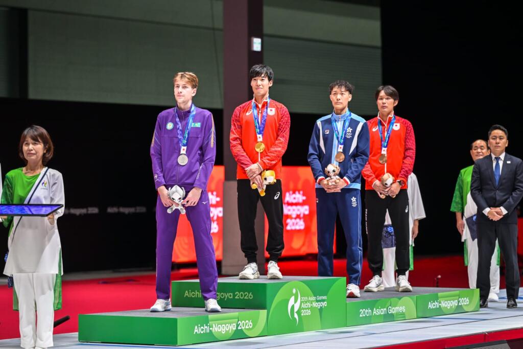 19-ЛЕТНИЙ КИРИЛЛ ПРОХОДОВ УСТУПИЛ ДВУКРАТНОМУ ОЛИМПИЙСКОМУ ЧЕМПИОНУ ВСЕГО ДВА УКОЛА И ЗАВОЕВАЛ СЕРЕБРО АЗИАДЫ
