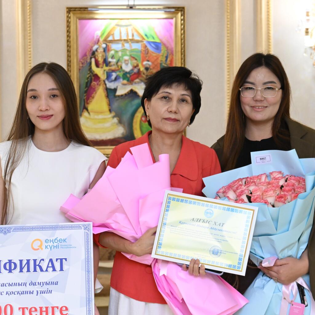День труда в Жетісу: чествовали профессионалов и трудовые династии