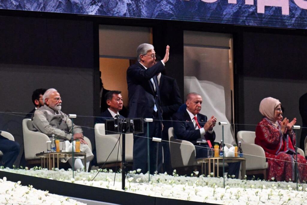 Президент Касым-Жомарт Токаев принял участие в официальной церемонии открытия VI Всемирных игр кочевников, проходящих в Бишкеке