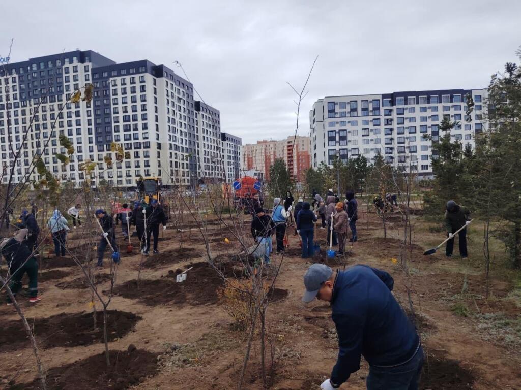 Масштабный экологический месячник в Астане: акции чистоты проходят во всех районах столицы