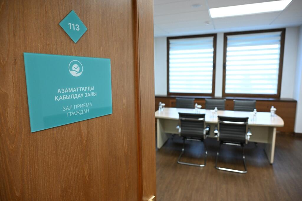 Заместитель акима Алматы Абзал Нукенов провёл очередной приём граждан