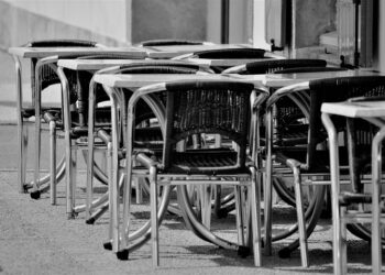 Летние площадки в кафе в Алматы. Optimizm.kz