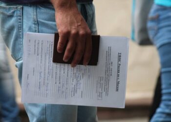 Регистрация иностранцев в России. Optimizm.kz