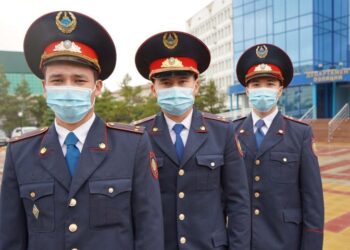 Награждение полицейских в Рудном. Optimism.kz