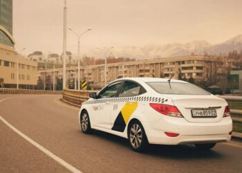 Яндекс.Такси. Optimism.kz