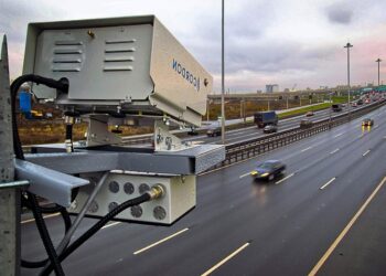 Камеры в Англии. Optimism.kz