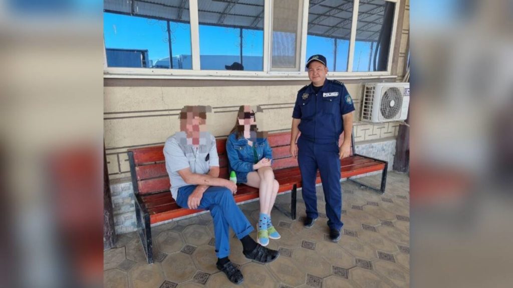 15-ленюю внучку “потеряли” пенсионеры на трассе в Актюбинской области