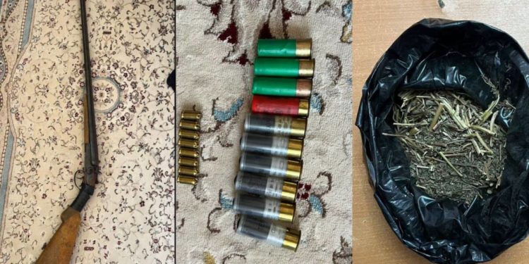 Огнестрельное оружие и наркотики хранили дома отец и сын в Жетысае