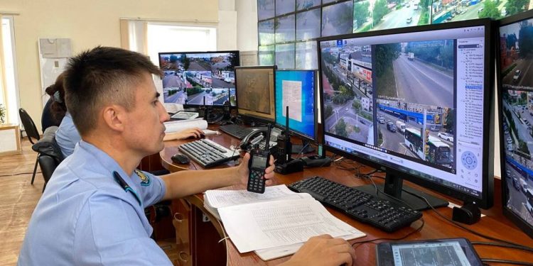 Свыше 68 тысяч звонков поступило в полицию Петропавловска с начала года