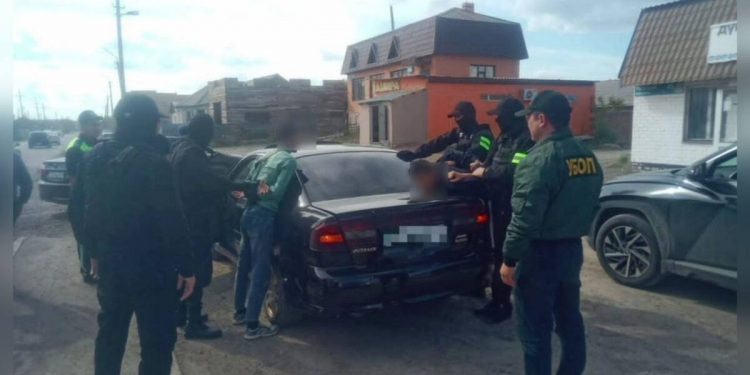 Двух парней, избивших и ограбивших астанчанина, задержали полицейские