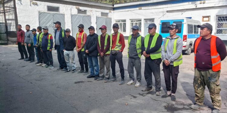 15 граждан Узбекистана нелегально трудились в Алматы