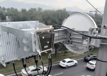Kcell улучшает качество интернета в проблемных районах с помощью новых антенн