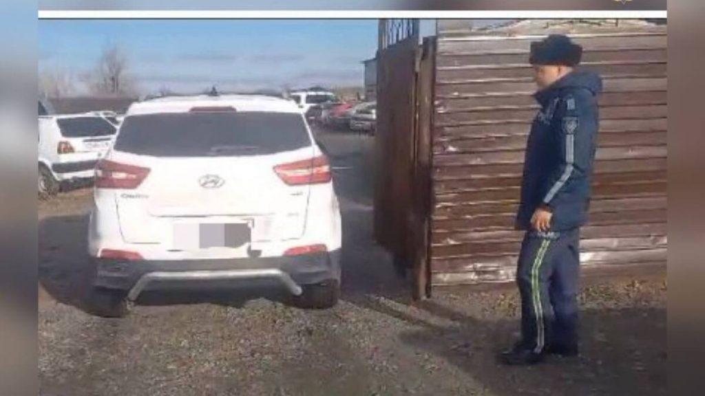 Авто должника поместили на штрафстоянку в области Абай