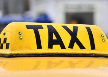 665 нелегальных таксистов задержали транспортные полицейские с начала года