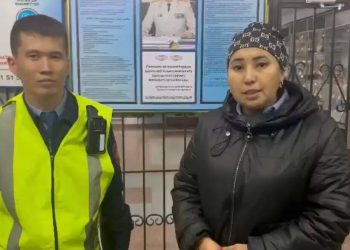 Забытый в такси смартфон вернули астанчанке полицейские Шымкента