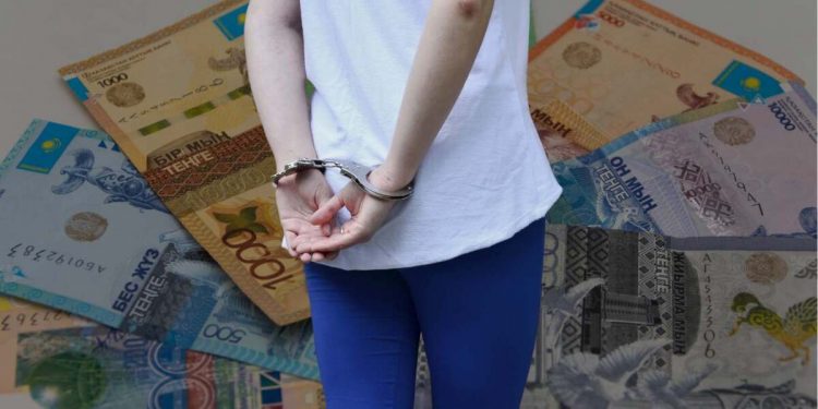 Женщина оформила кредит на 1,8 млн тенге на карагандинку