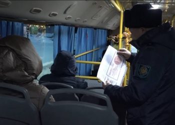 Полицейские СКО проводят проверки в автобусах