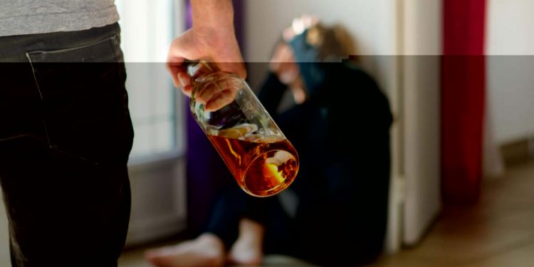 600 потерпевшим от бытового насилия оказана помощь в кризисных центрах