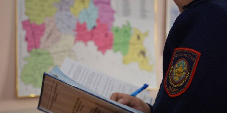 Несовершеннолетний “телефонный террорист” осужден в СКО