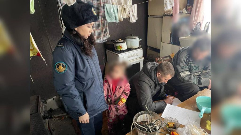 Сотрудники пробации проверили 130 подучетных лиц в СКО