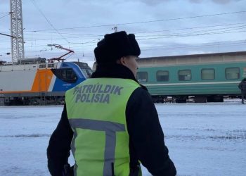 Трое правонарушителей сняты с поездов за распитие алкогольных напитков