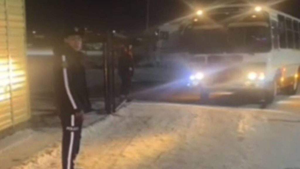 Водителя без прав за рулем маршрутного автобуса выявили в Актобе