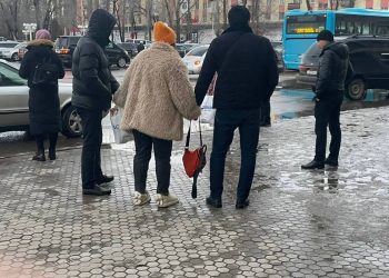 Девушку-наркокурьера с “синтетикой” задержали в Таразе