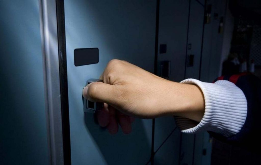 Пять чугунных радиаторов украли двое павлодарцев