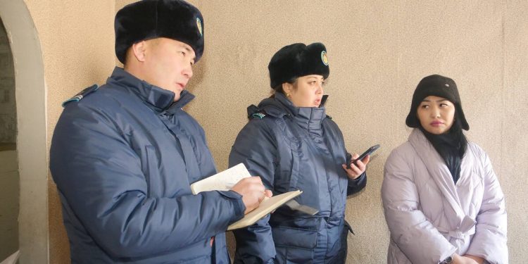 Ювенальные полицейские провели свыше 120 обходов за месяц в СКО