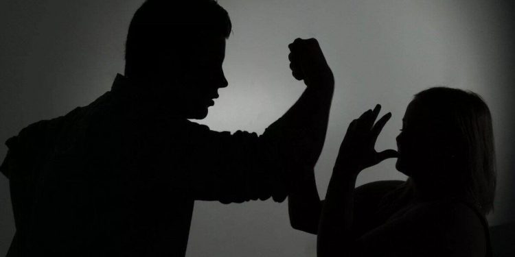 Жертвы бытового насилия поделились своими историями