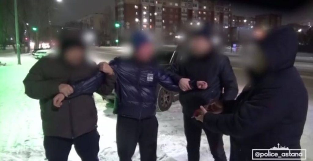 Крупную партию кокаина изъяли полицейские в Астане