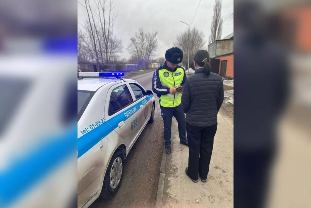 10 МРП заплатят водители, если не пропустят пешехода через “зебру”