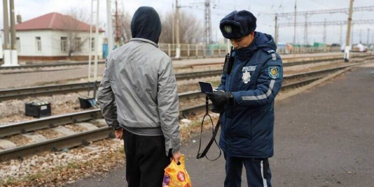 Более 11 тысяч граждан привлечено за переход ж/д путей в неустановленных местах
