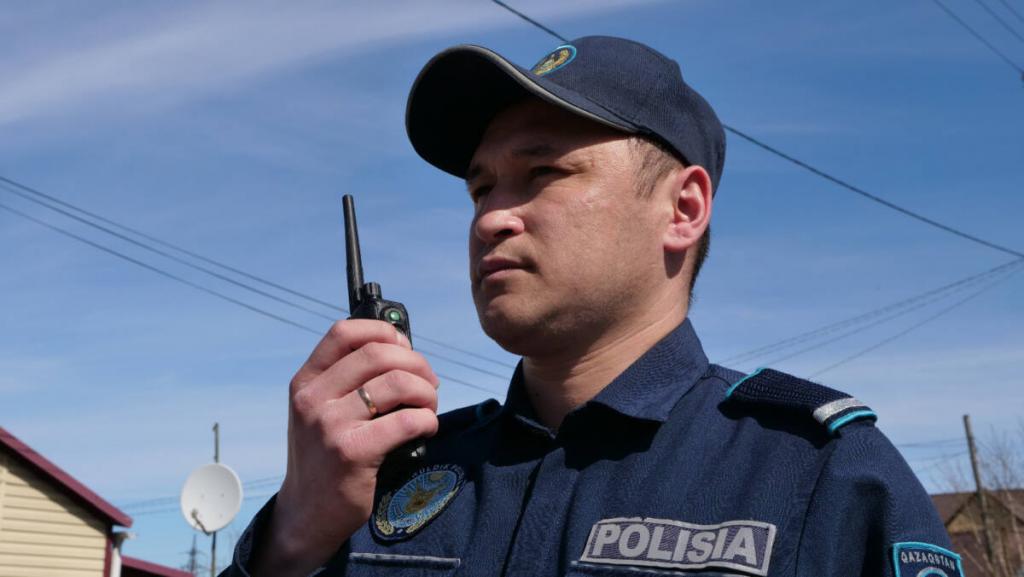 Более ста полицейских ежедневно дежурят в зоне подтопления в Петропавловске